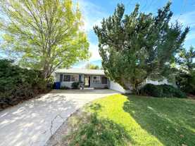 24006 Archwood St - Photo 1 of 1