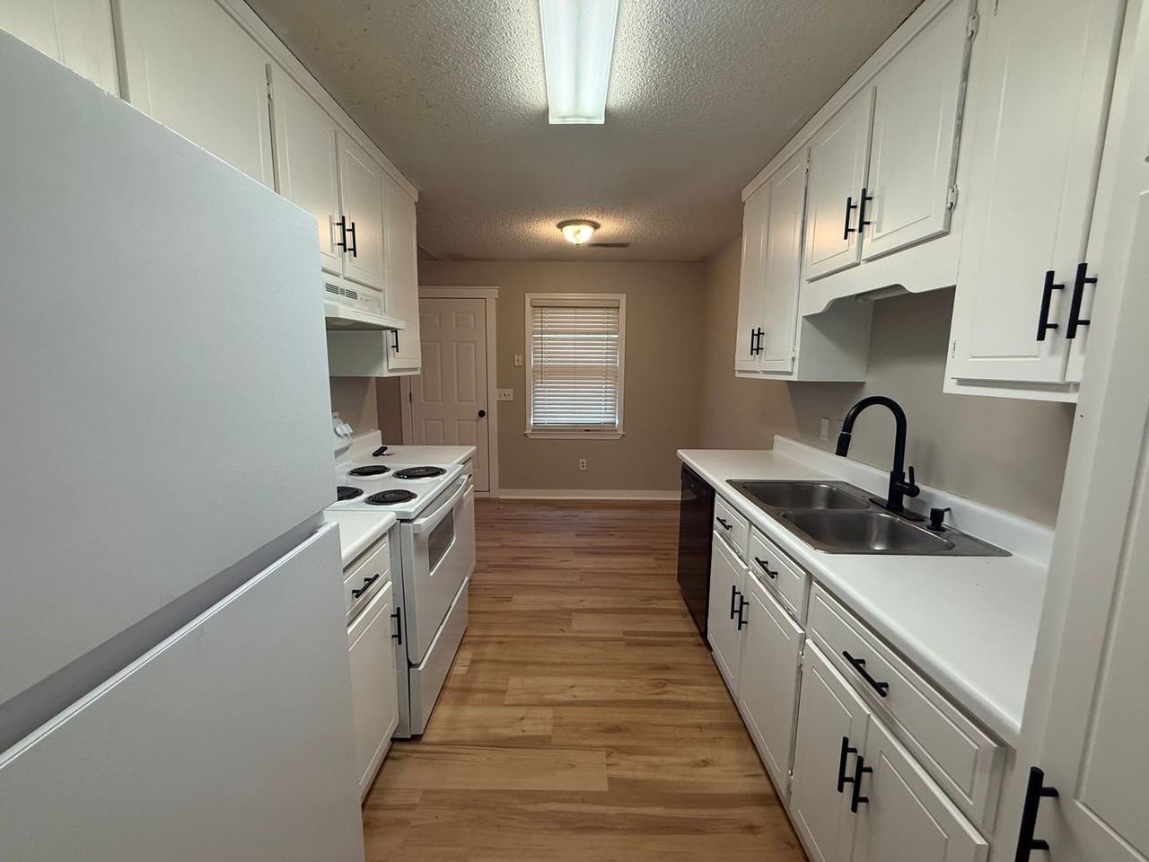 143 Hollington Dr Ne - Photo 7 of 14