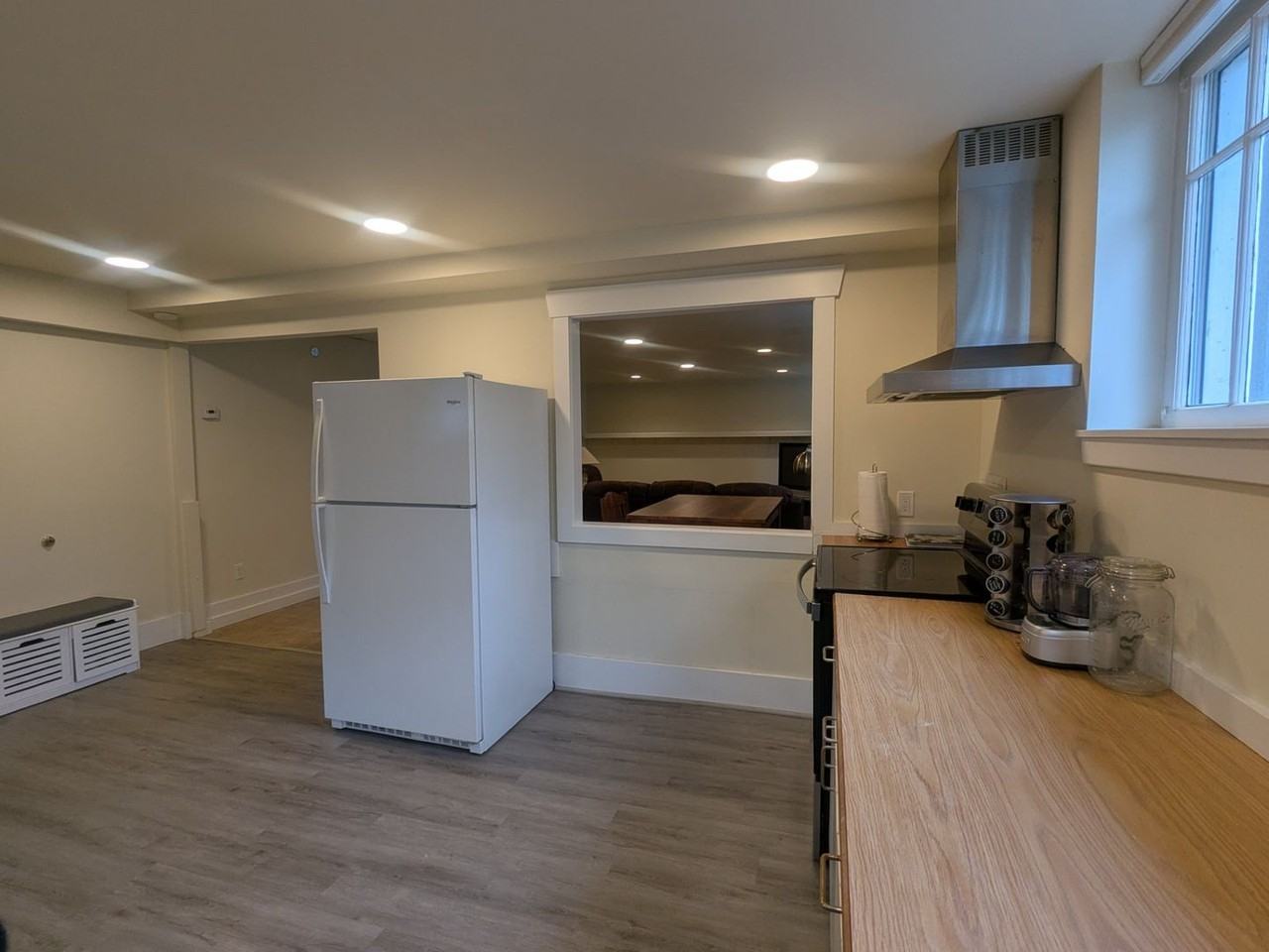 2105 E Hamlin St - Photo 5 of 9