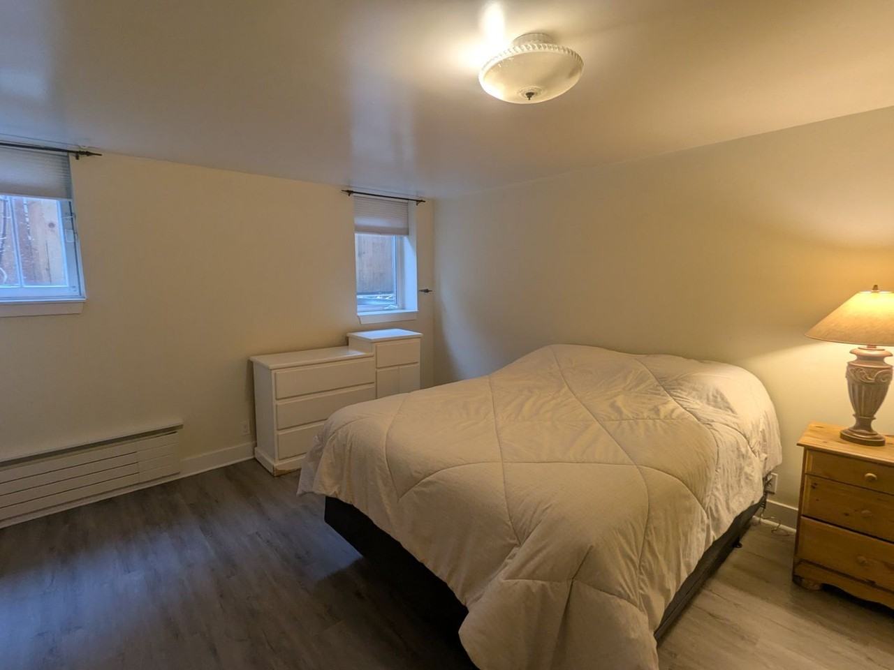 2105 E Hamlin St - Photo 6 of 9