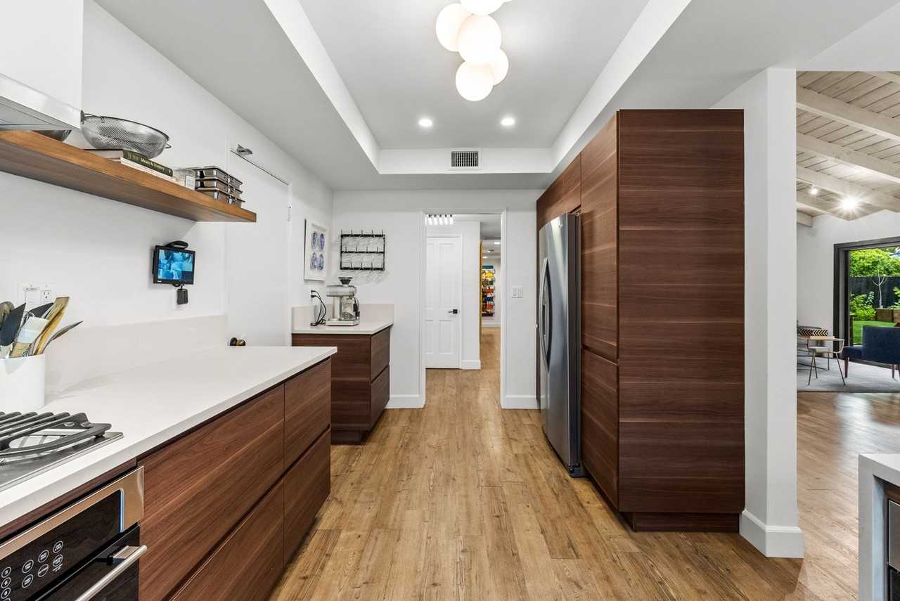 2311 Donella Cir - Photo 4 of 15