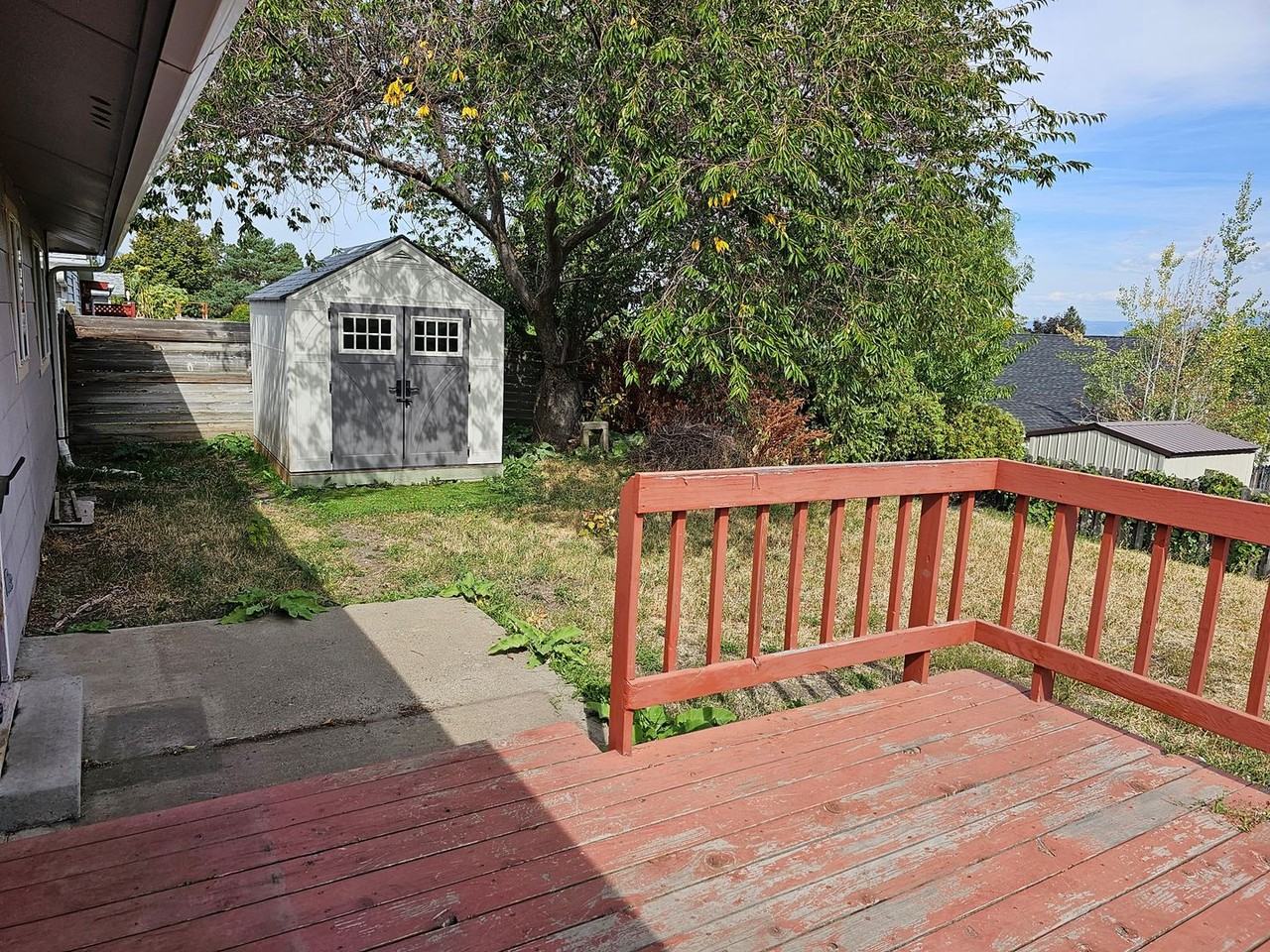 211 Aquarius Way - Photo 3 of 17