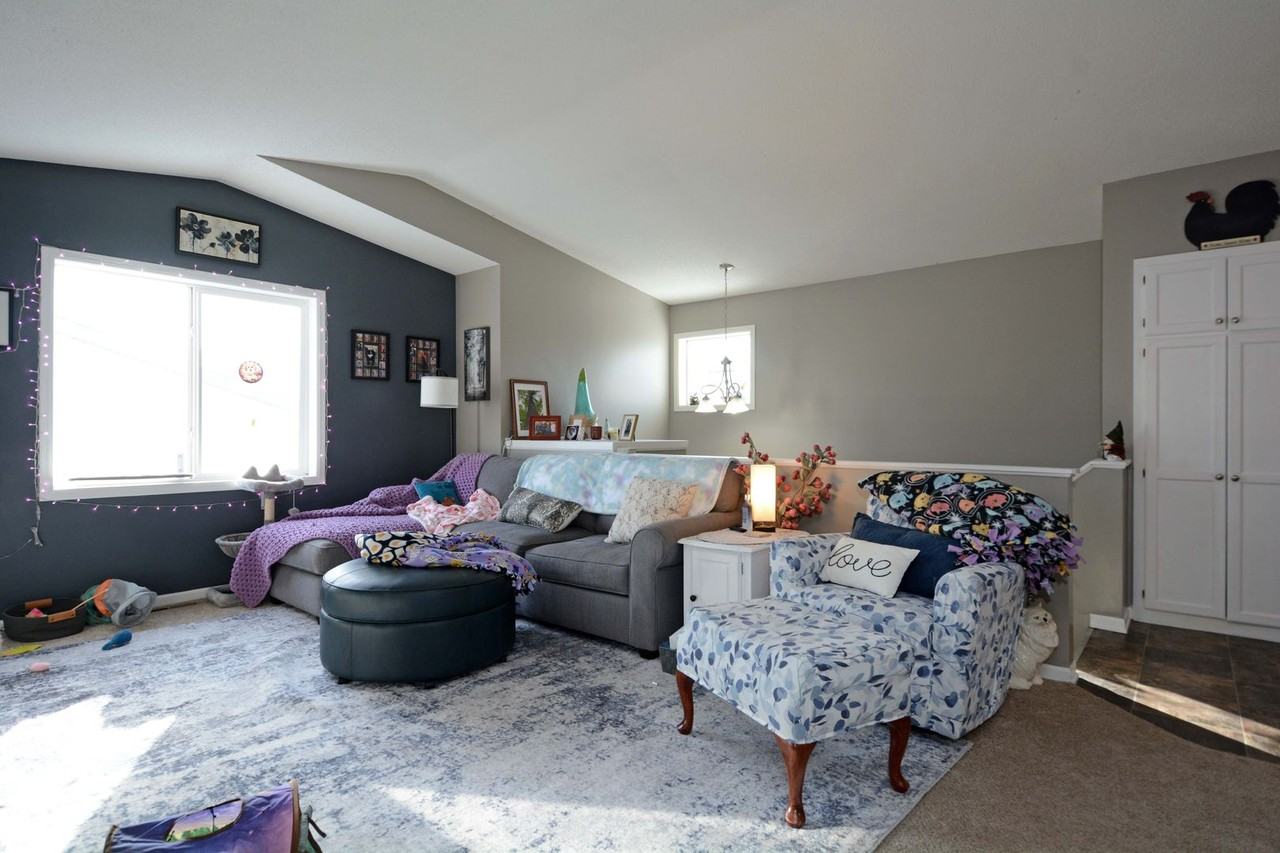 6085 Mill Run Rd - Photo 2 of 14