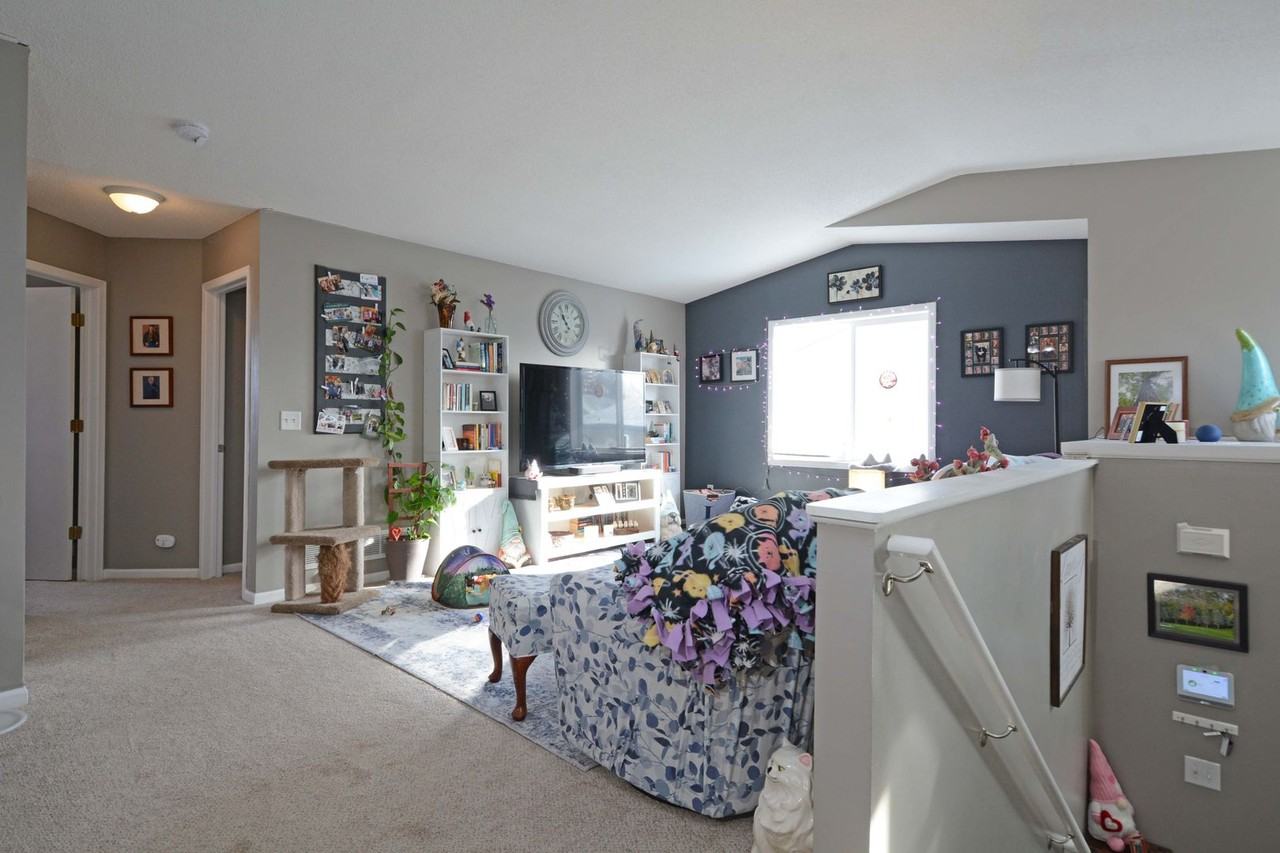 6085 Mill Run Rd - Photo 3 of 14