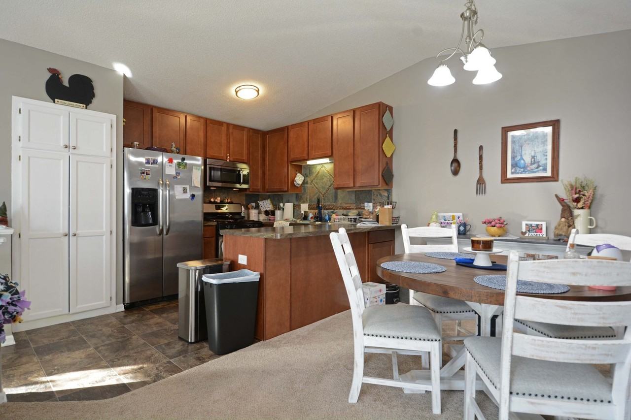 6085 Mill Run Rd - Photo 4 of 14