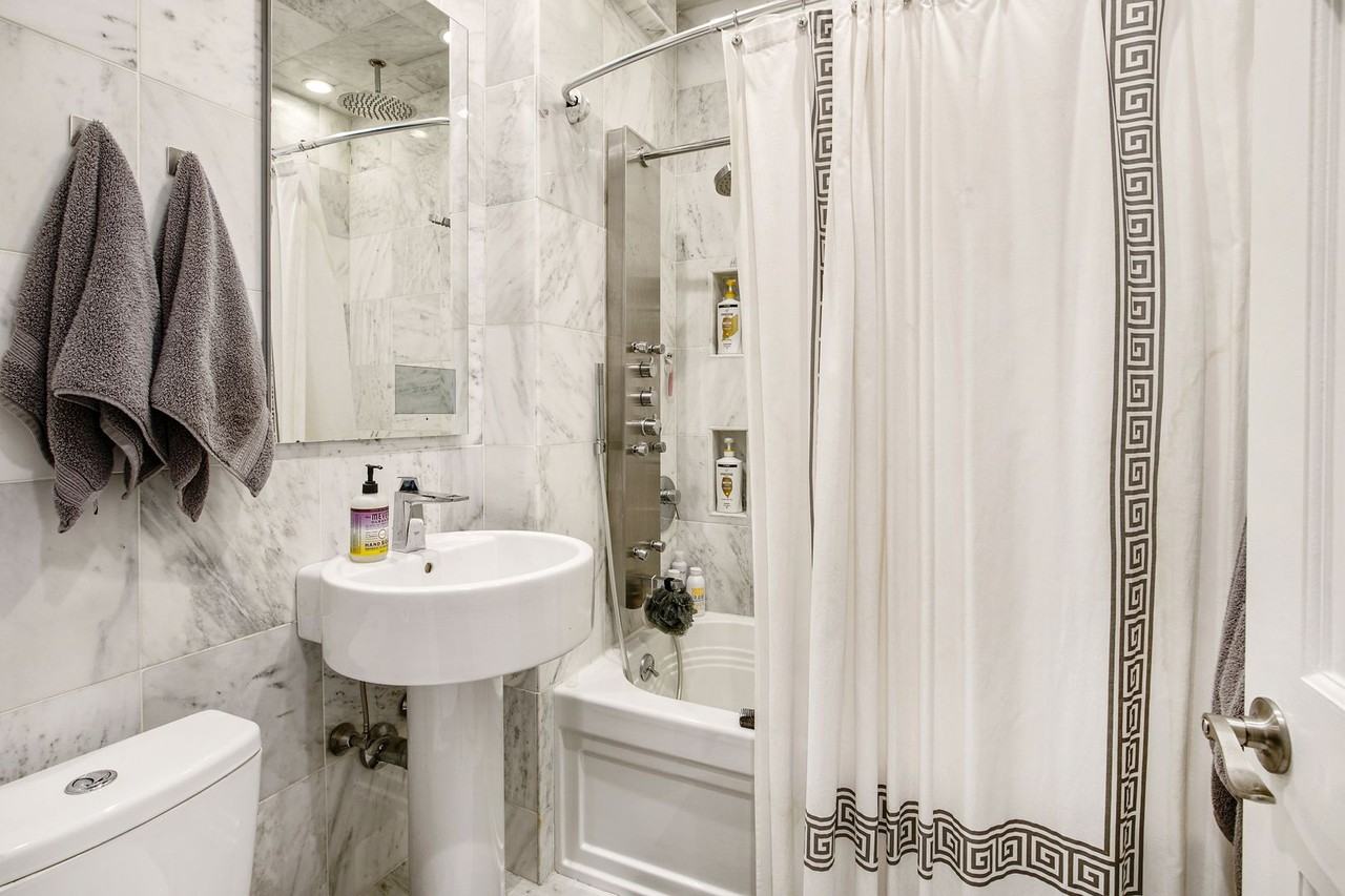 40 Cameron St - Photo 2 of 7