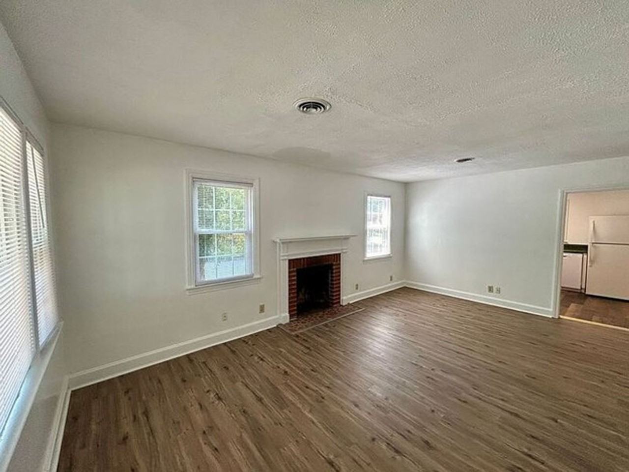 106 Indian Springs Rd - Photo 2 of 16