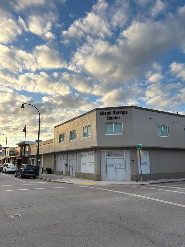 Miami Springs Center - Photo 5 of 11