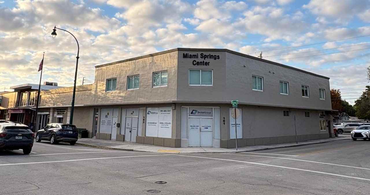 Miami Springs Center - Photo 7 of 11