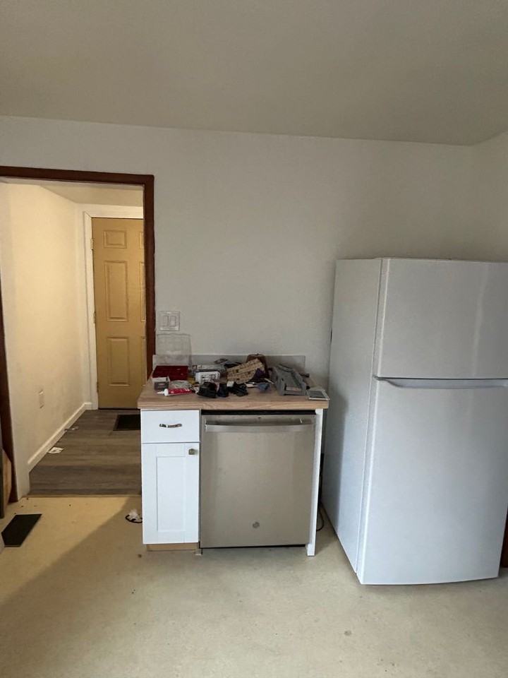 436 7th Ave W - Photo 7 of 16