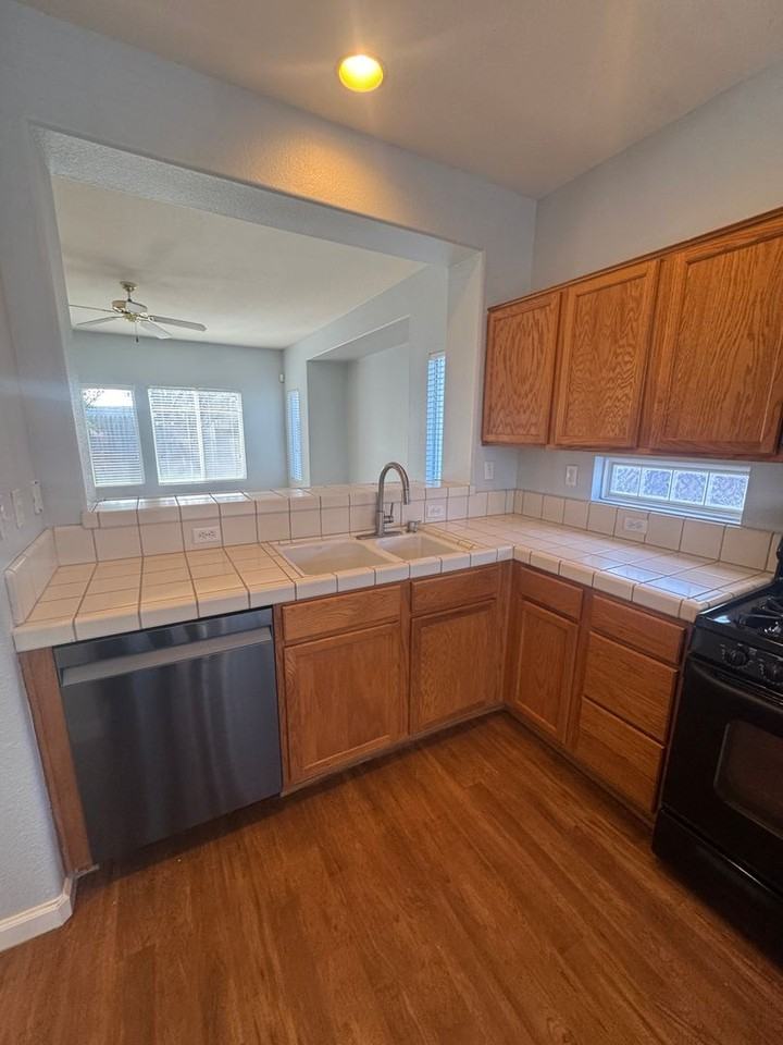 7960 Quaker Ridge Way - Photo 6 of 24