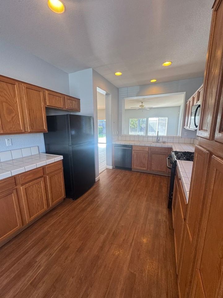 7960 Quaker Ridge Way - Photo 7 of 24