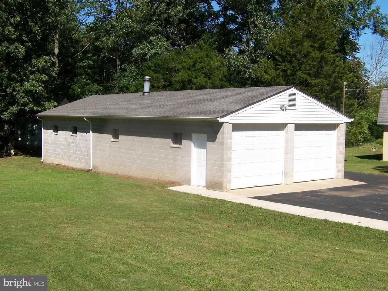 6225 Ripley Rd - Photo 6 of 20