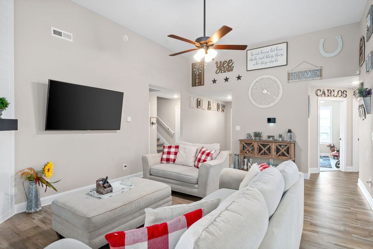 759 Boreal Way - Photo 6 of 31