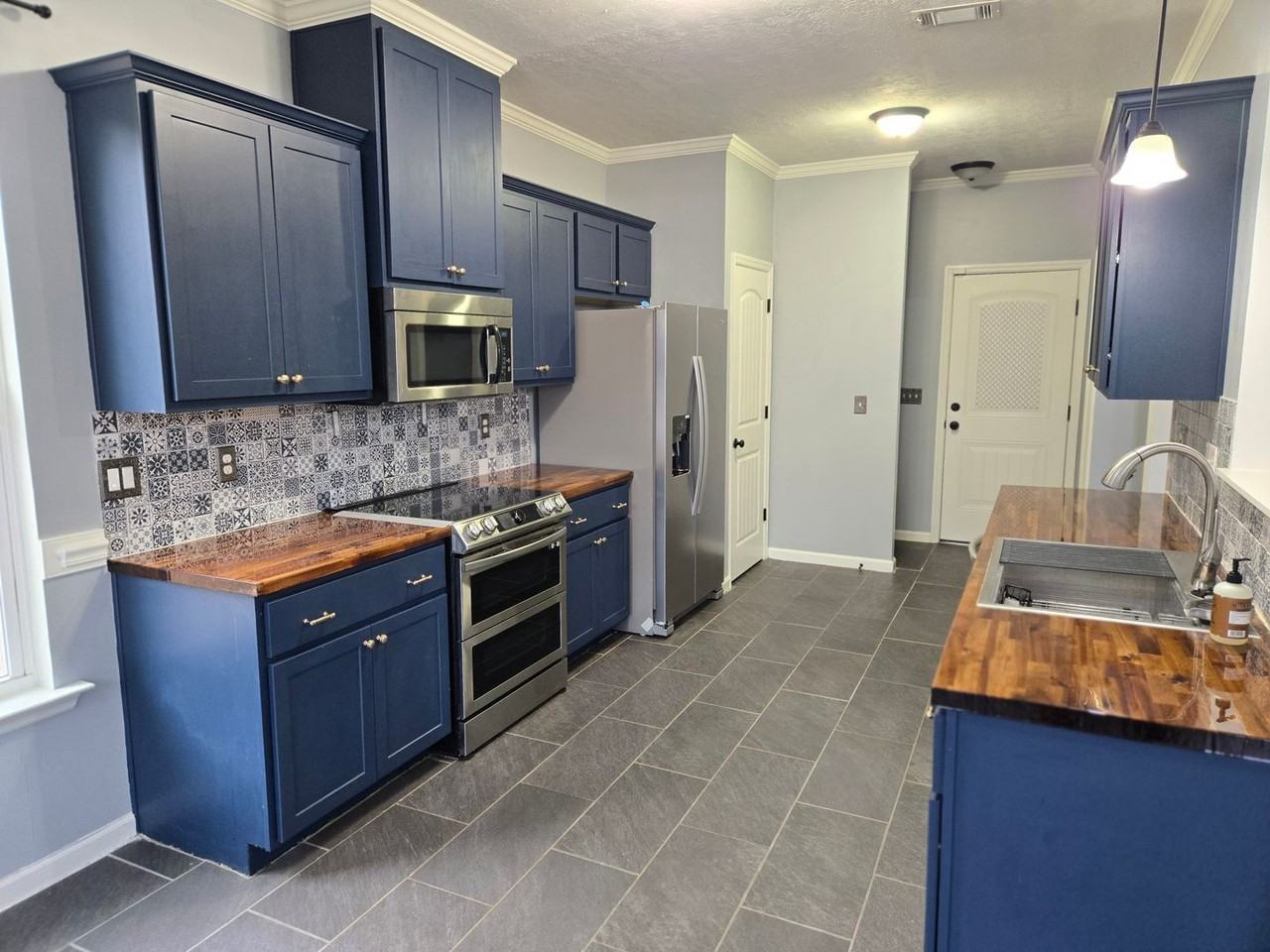 3222 Alexandria Dr - Photo 7 of 17