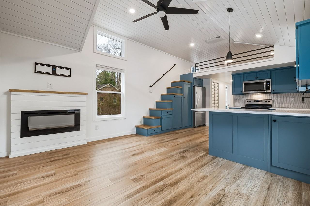 5102 Lazywood Ln - Photo 2 of 21