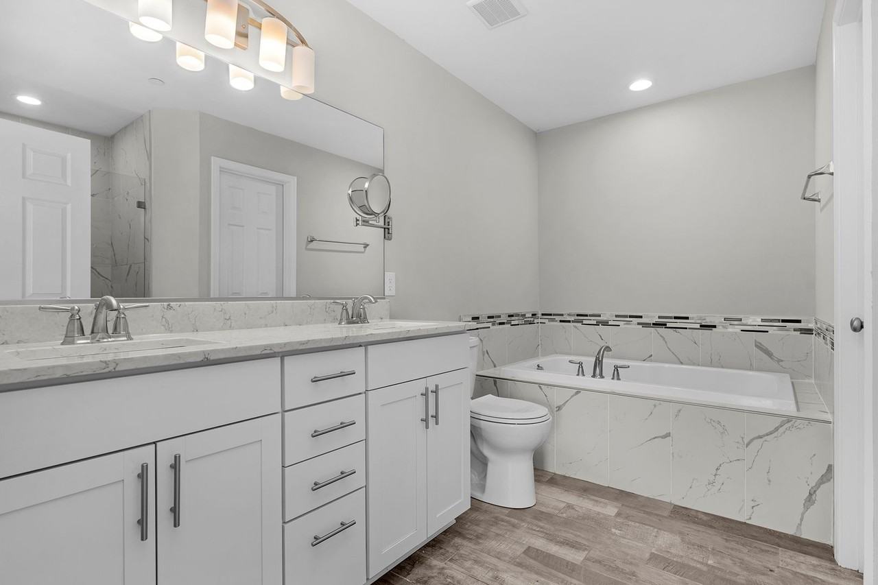 7620 N Point Rd - Photo 5 of 34