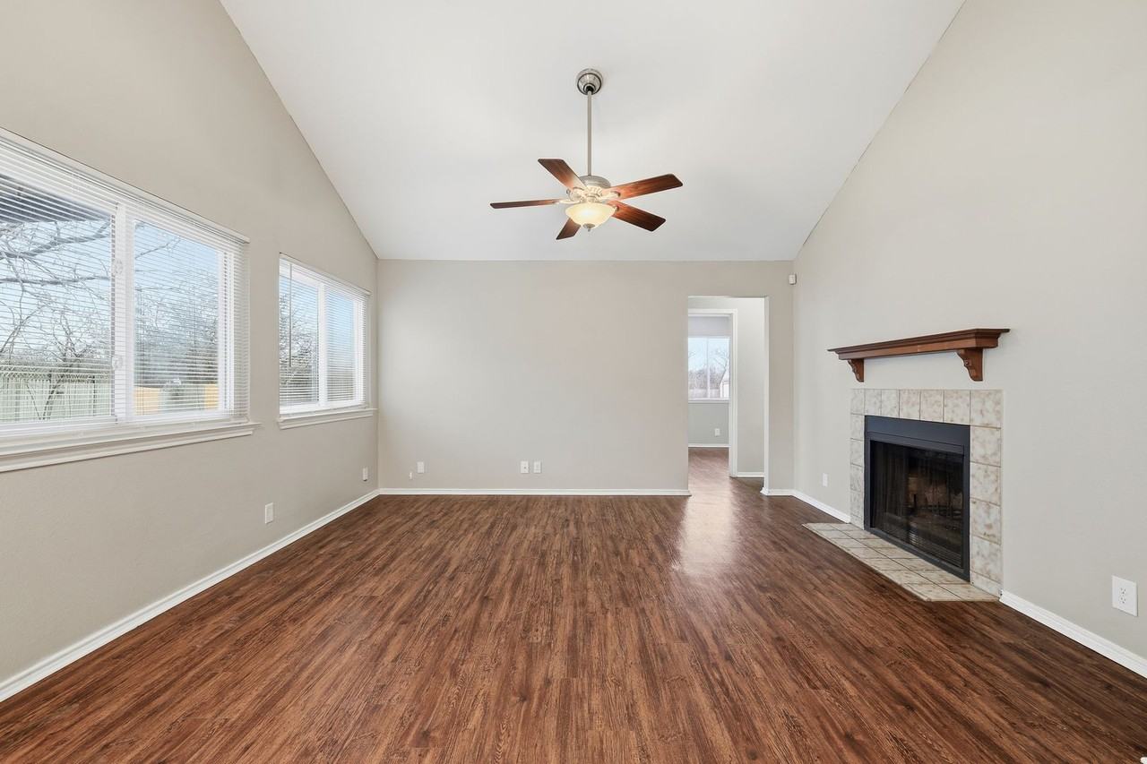 7403 Alverstone Way - Photo 3 of 26