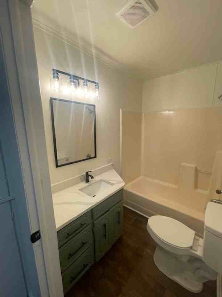 718 I St Nw - Photo 7 of 9