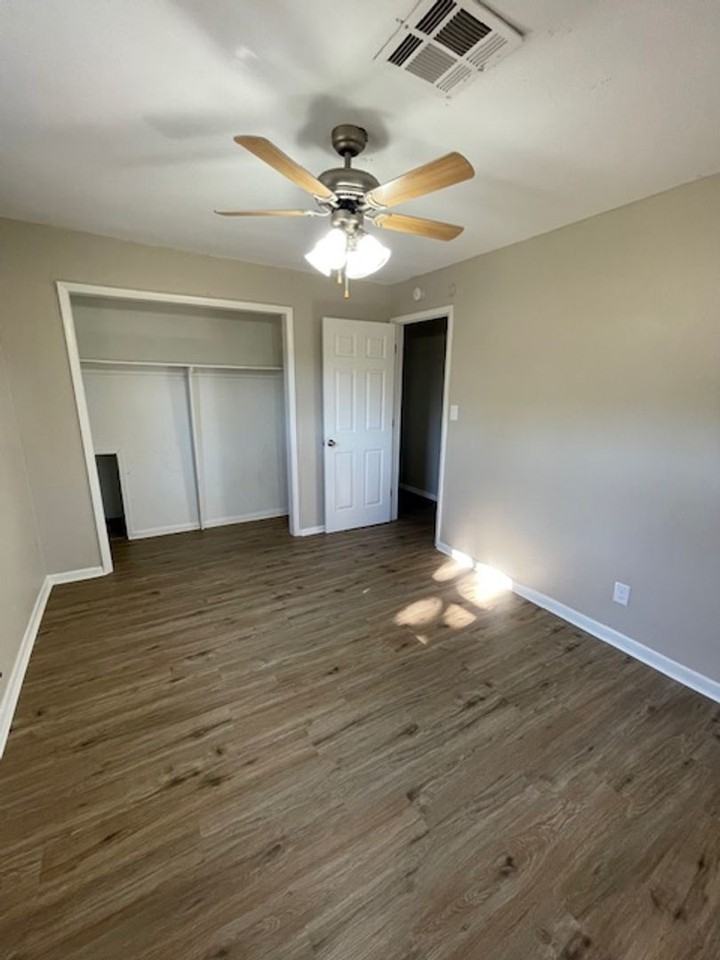 708 O St Nw - Photo 4 of 7