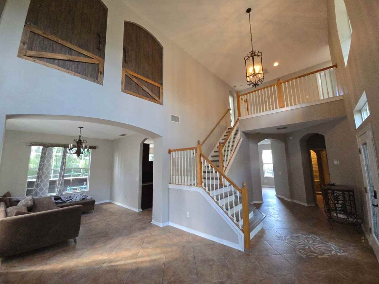 10219 Avelar Ridge Dr - Photo 2 of 48