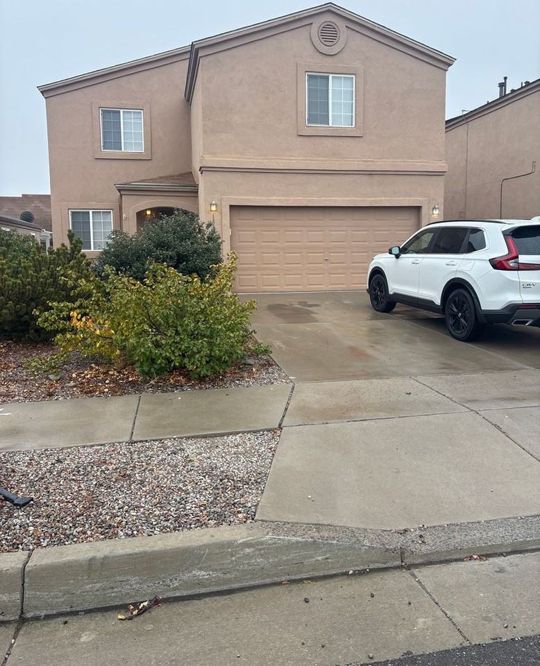 1836 Sierra Norte Loop Ne - Photo 2 of 32
