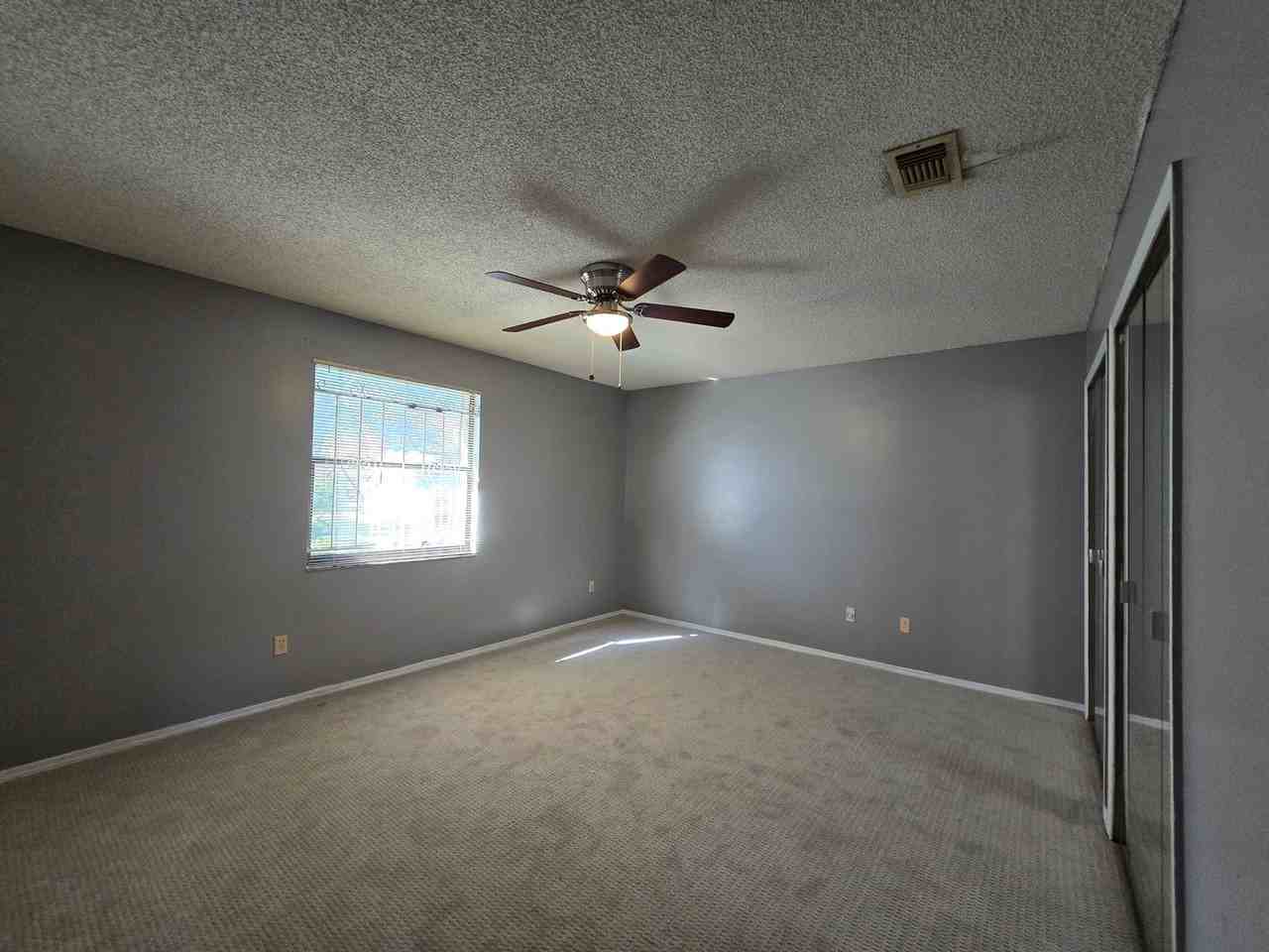 5639 Sophist Cir N - Photo 6 of 11