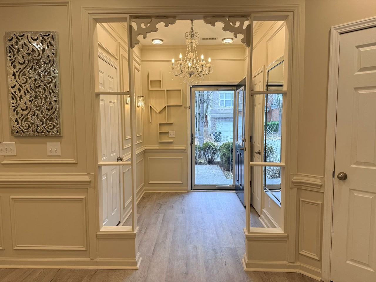 4245 Camden Woods Ct - Photo 3 of 40