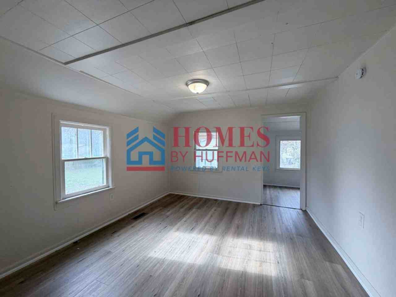 1721 Edson Ave - Photo 5 of 12