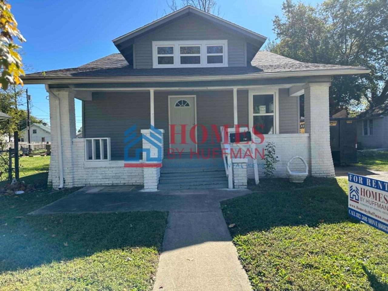 707 Jackson Ave - Photo 2 of 17