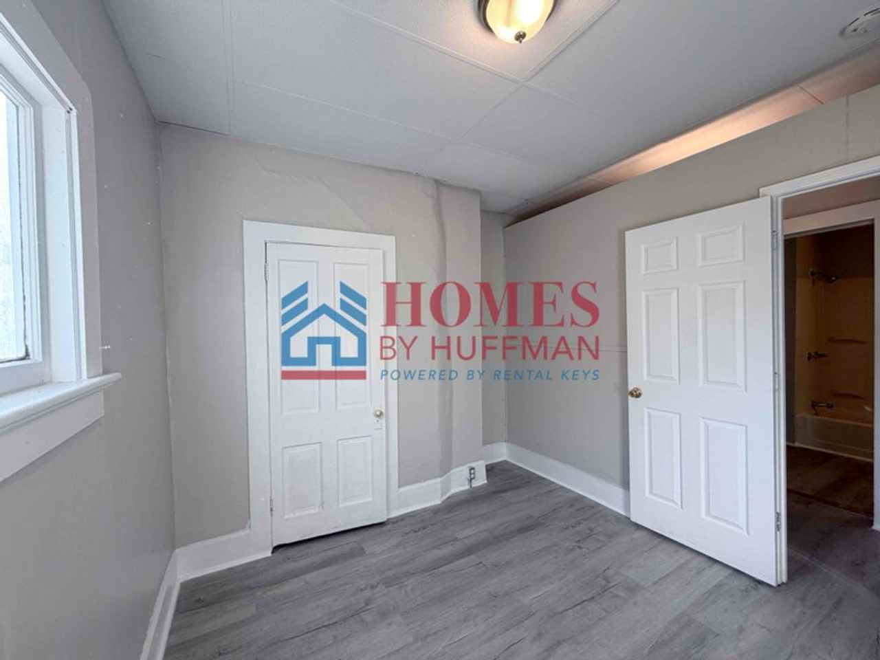 713 Ravenswood Dr - Photo 7 of 12