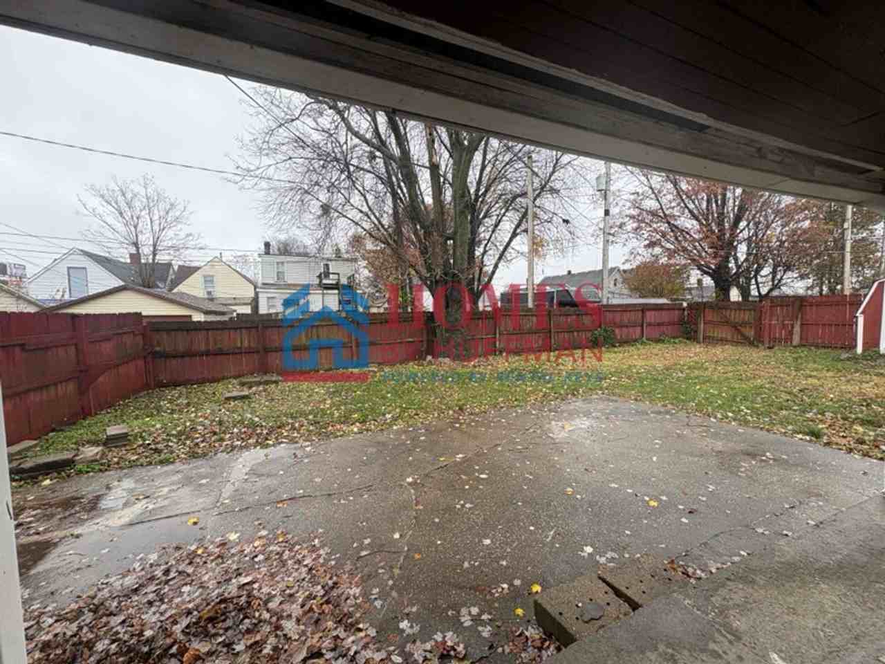 1310 W Delaware St - Photo 3 of 21