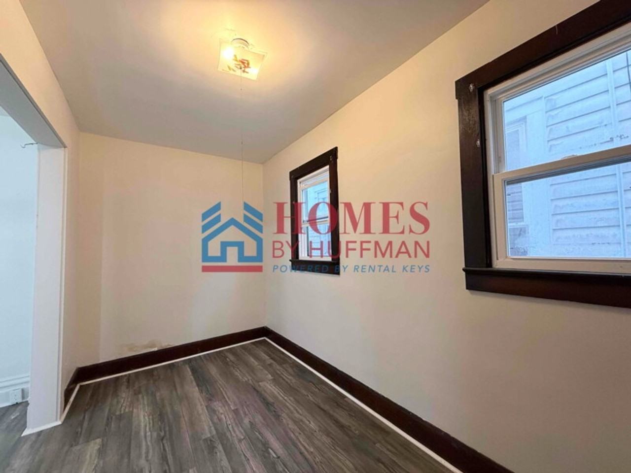 2606 W Illinois St - Photo 6 of 16