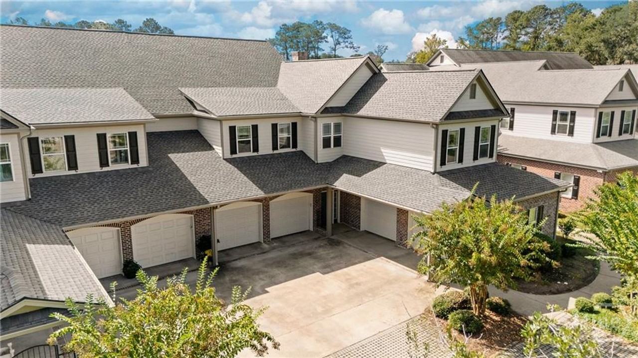 1102 River Oaks Dr - Photo 2 of 20