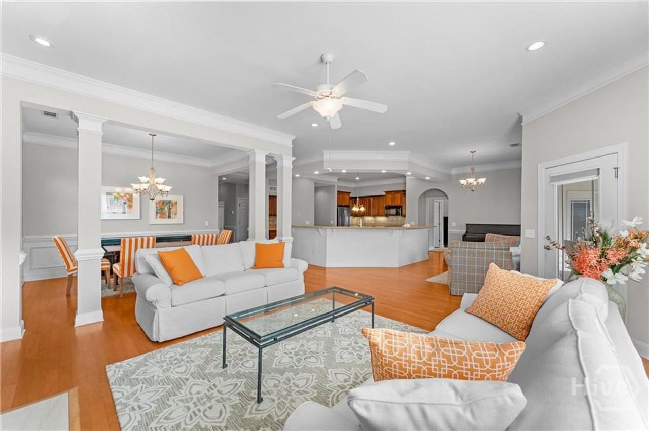 1102 River Oaks Dr - Photo 6 of 20