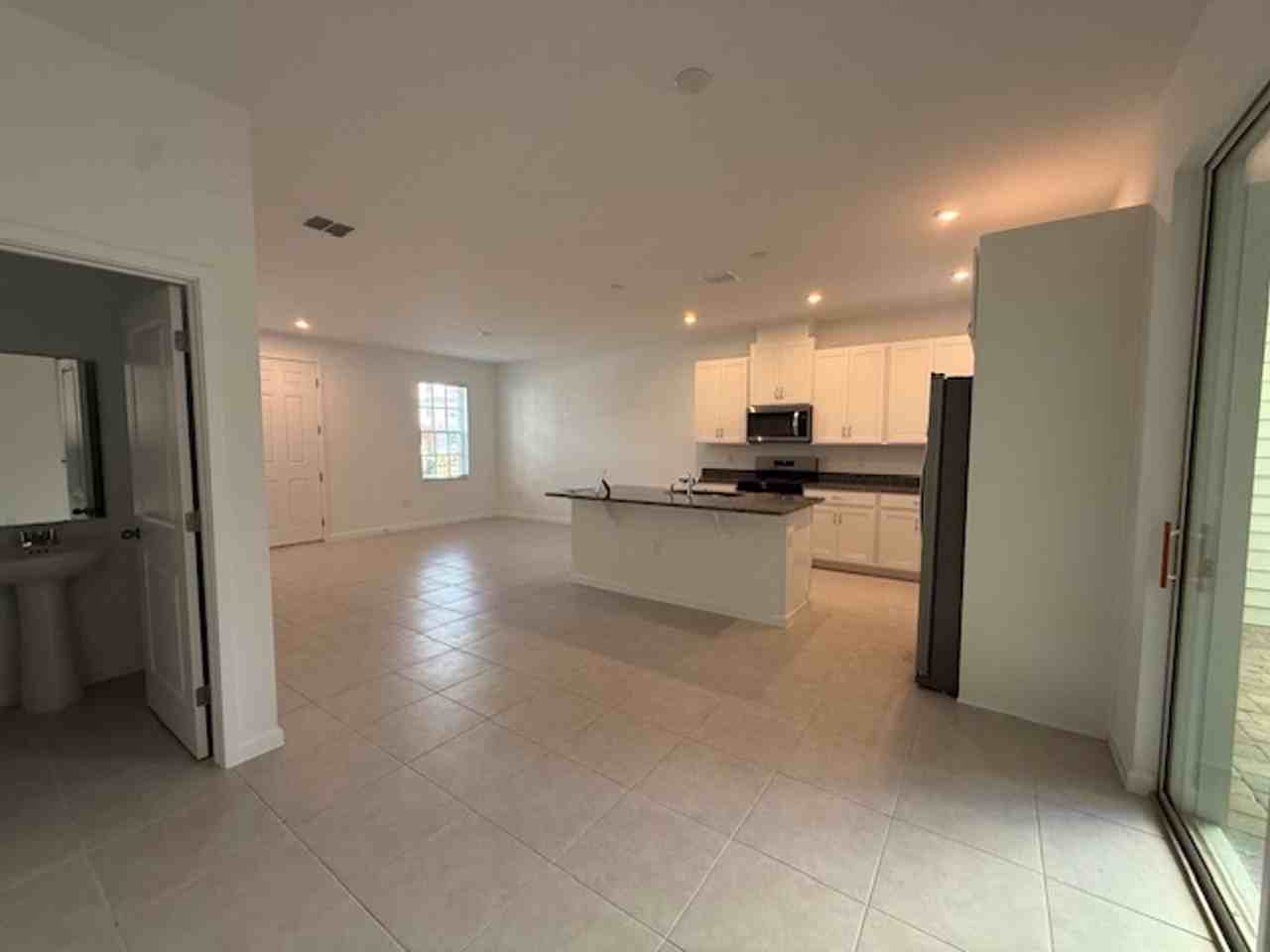 1913 Seawall Way - Photo 4 of 38