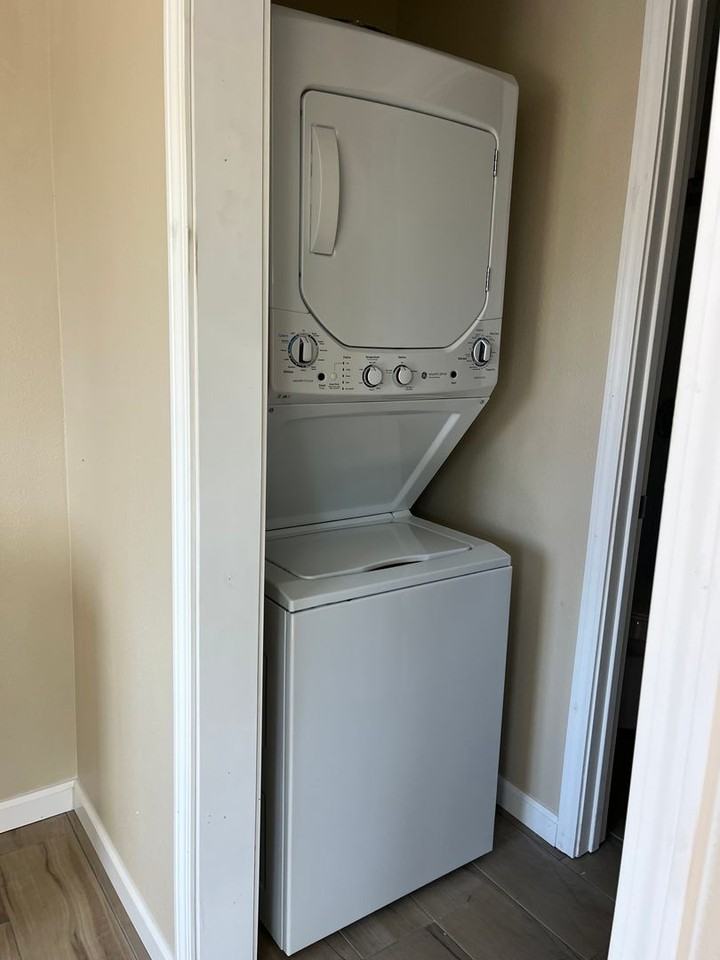 5033 Hallmark St - Photo 6 of 7