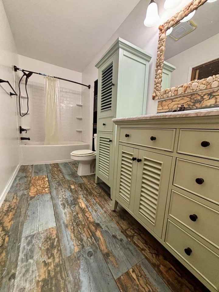 4614 S Falcon Ct - Photo 5 of 9