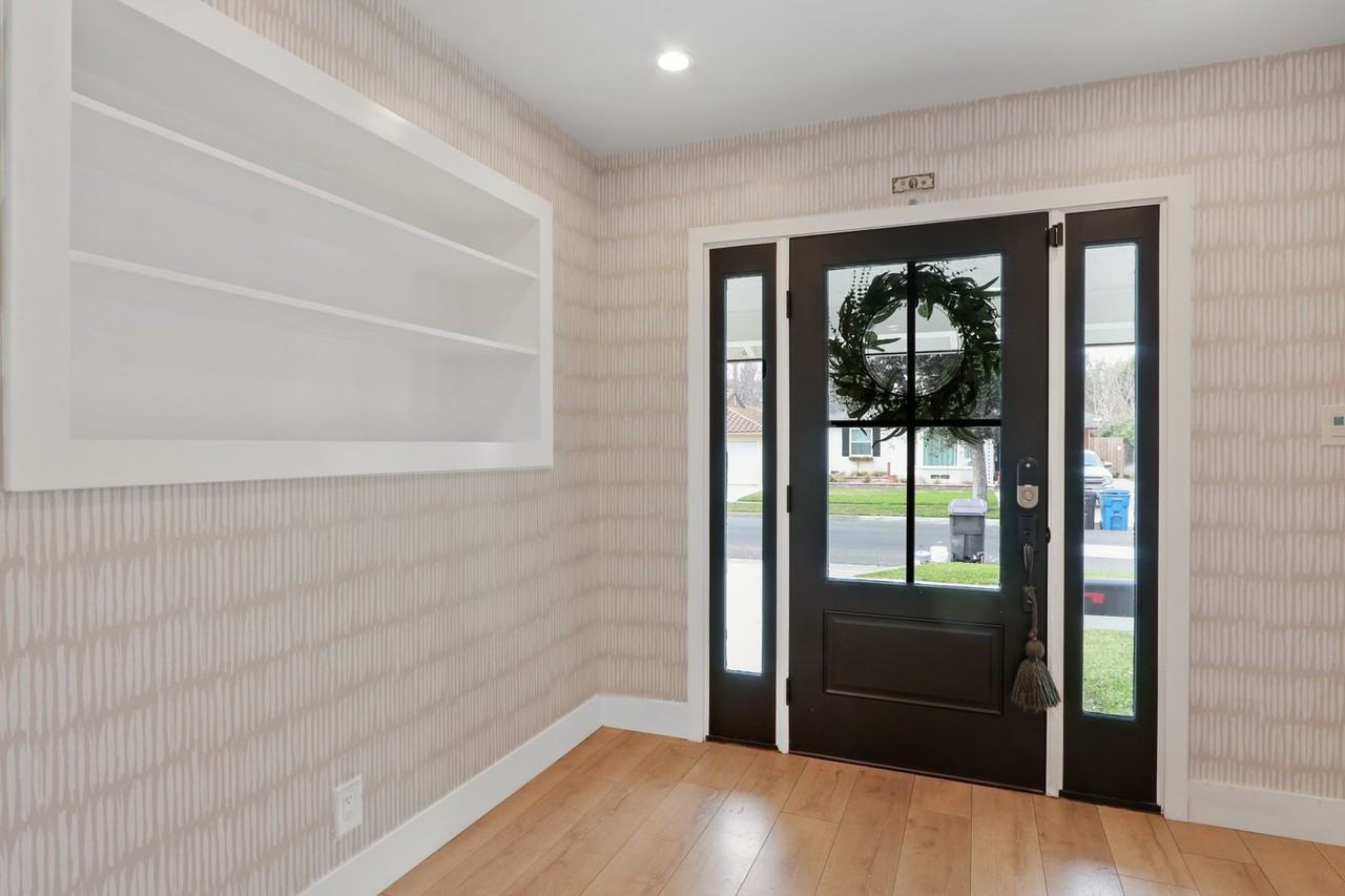 4848 Hersholt Ave - Photo 3 of 24