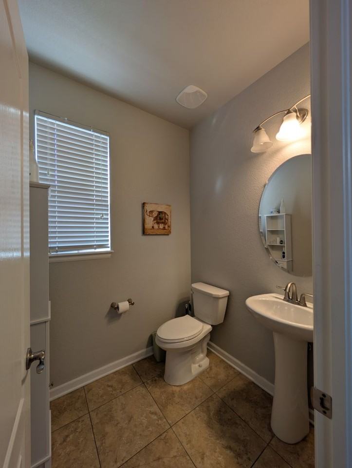 22441 E Chenango Dr - Photo 6 of 40