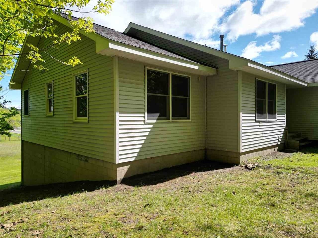 1110 Boyne Smt - Photo 7 of 32