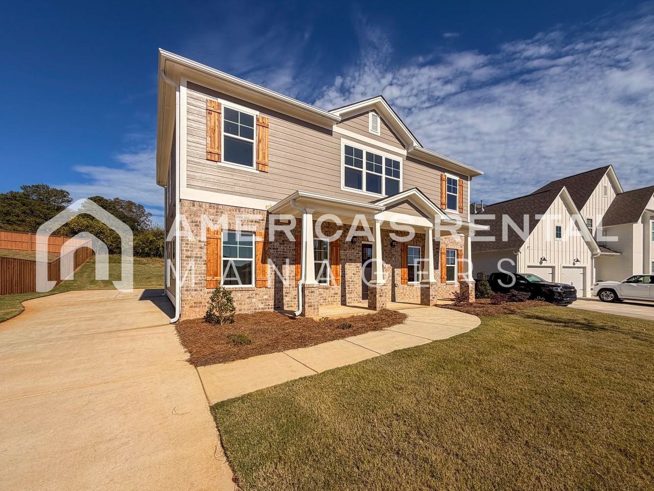 469 Avondale Ln - Photo 4 of 42