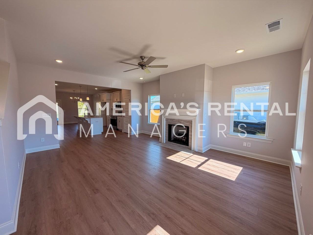 469 Avondale Ln - Photo 7 of 42