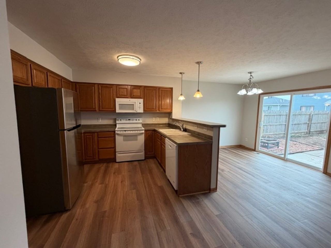 1661 Sw 27th St - Photo 3 of 17