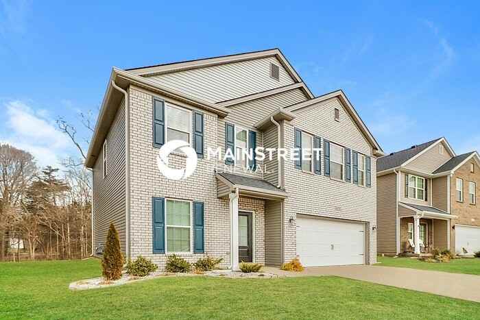 8426 Gateway Run Rd - Photo 2 of 18
