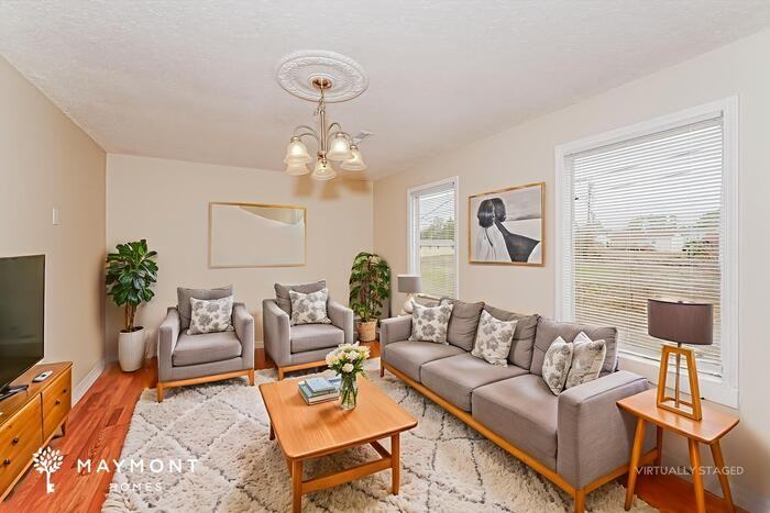 732 Spring St - Photo 6 of 15