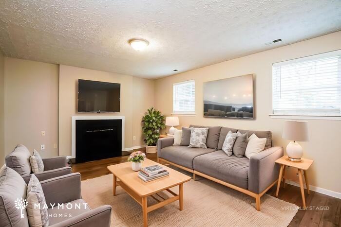 2717 Midway Park Ct - Photo 7 of 17