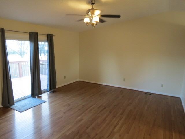 4018 Cailin Dr - Photo 2 of 20