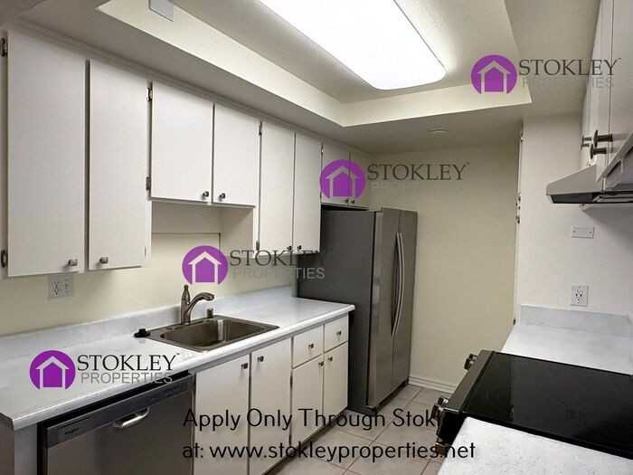 1924 Pomar Way - Photo 5 of 15