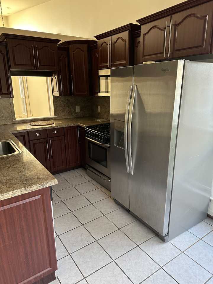 745 Spring Lake Dr #NA - Photo 6 of 10